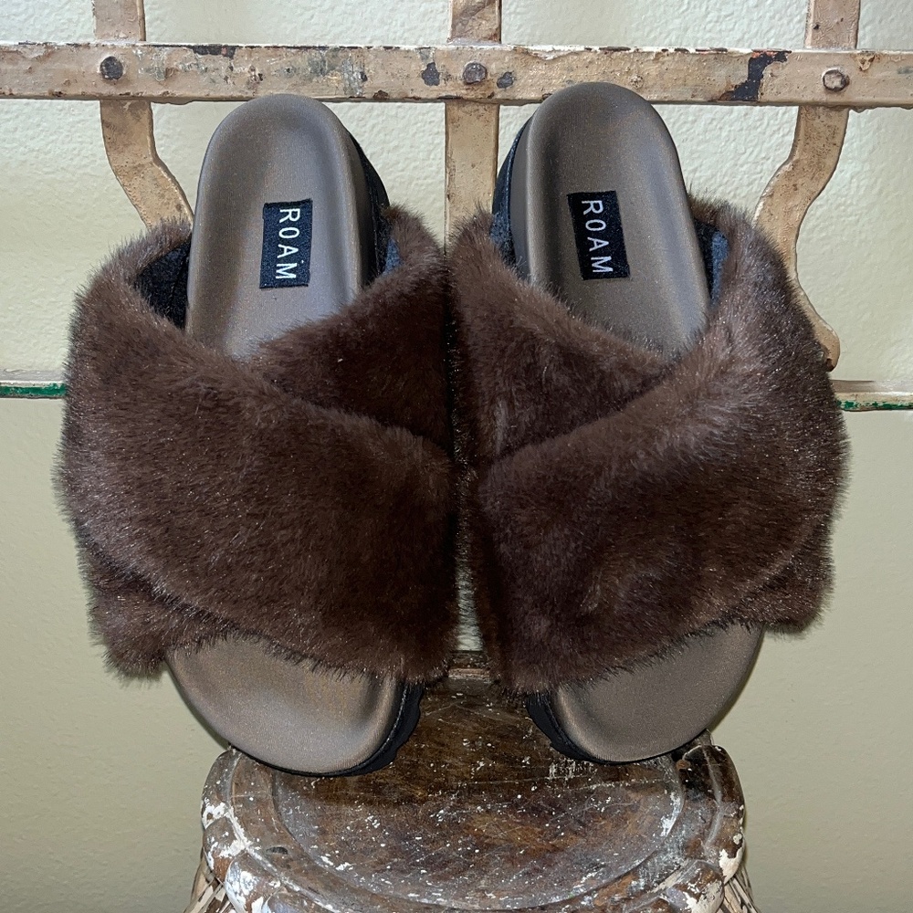 ROAM "Cloud" Slippers / Sandals in "Mink" Chocolate Brown - NEW!!